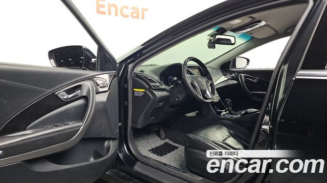 Hyundai Grandeur (HG) HG220 Diesel Premium 2016 — фото 10