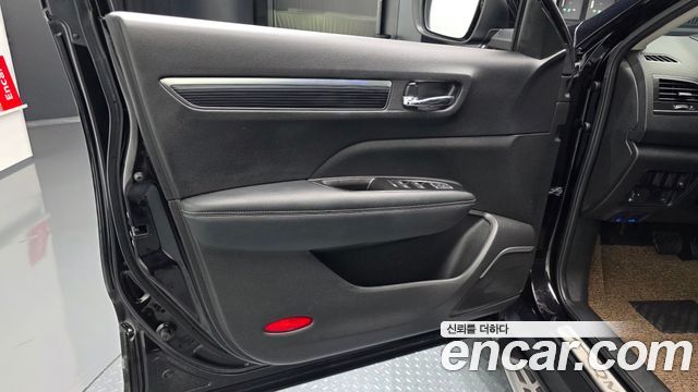 Renault Korea QM6 2.0 LPe RE Signature 2WD 2023 — фото 24