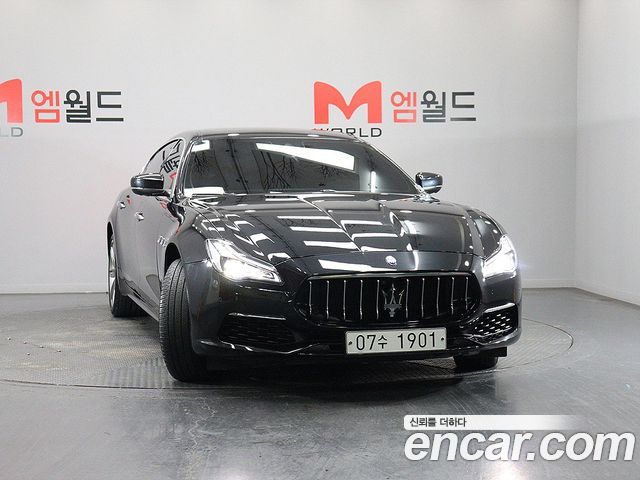 Maserati Quattroporte S Q4 3.0 V6 Granlusso 2018 — фото 3