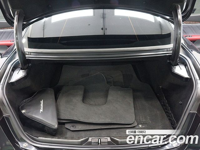 Maserati Quattroporte S Q4 3.0 V6 Granlusso 2018 — фото 5
