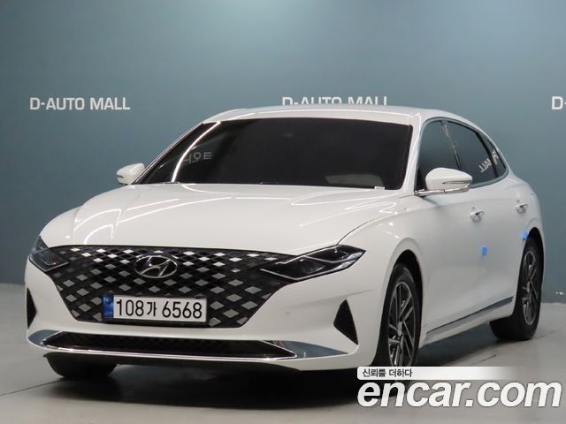 Hyundai Grandeur (IG) 3.0 LPi Rent Car Modern