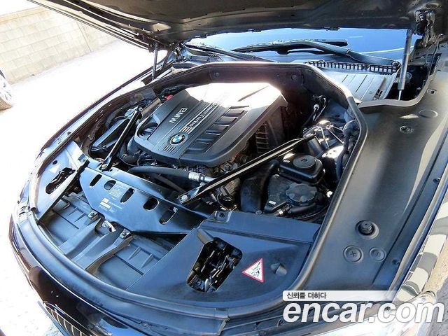 BMW 7 Series (F01) 740d 2013 — фото 23