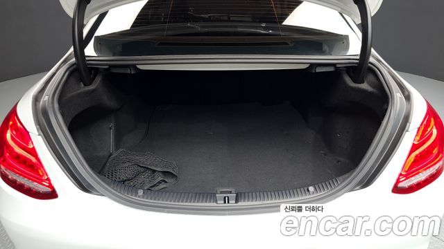 Mercedes-Benz C-Class (W205) C220 d Avantgarde 2018 — фото 20