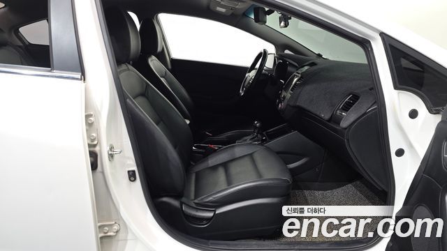 Kia K3 Trendy 2015 — фото 11