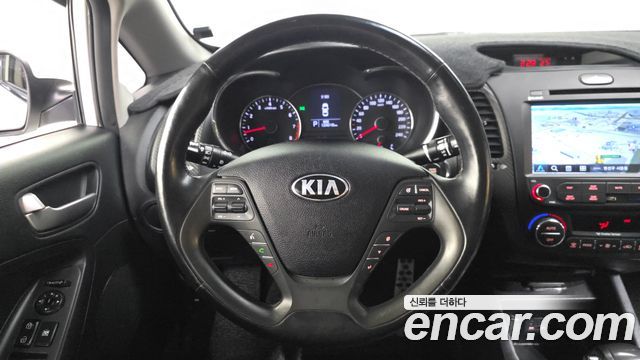 Kia K3 Trendy 2015 — фото 13