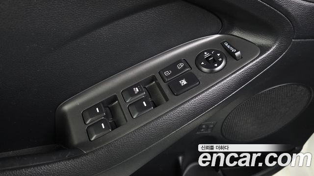 Kia K3 Trendy 2015 — фото 28