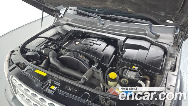 Land Rover Discovery 4 3.0 SDV6 HSE 2015 — фото 6