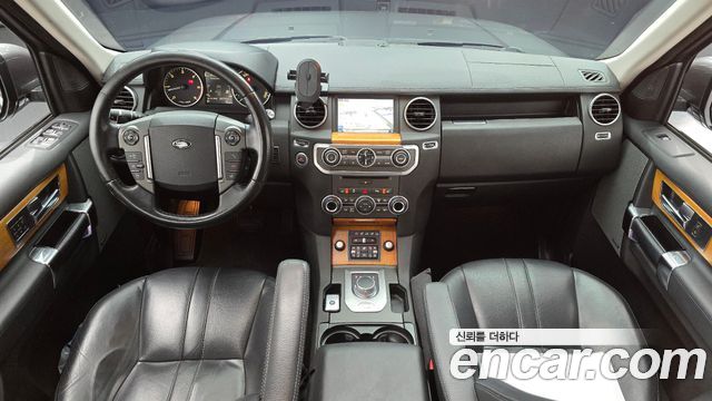 Land Rover Discovery 4 3.0 SDV6 HSE 2015 — фото 7