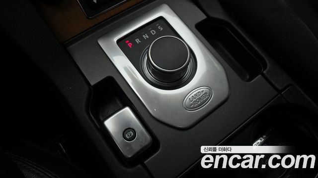 Land Rover Discovery 4 3.0 SDV6 HSE 2015 — фото 9