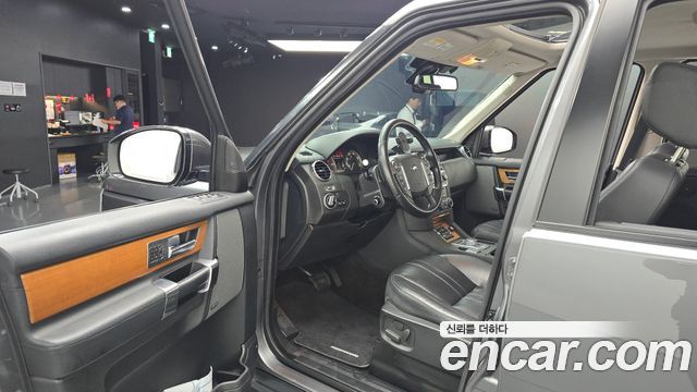 Land Rover Discovery 4 3.0 SDV6 HSE 2015 — фото 10