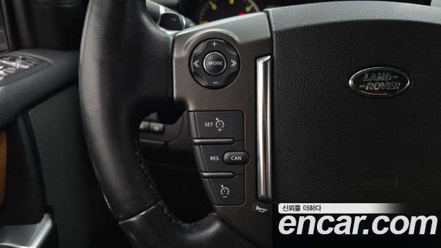 Land Rover Discovery 4 3.0 SDV6 HSE 2015 — фото 31