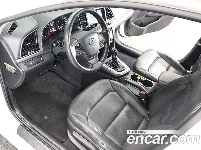 Hyundai Avante (AD) 1.6 GDI Smart 2016 — фото 10