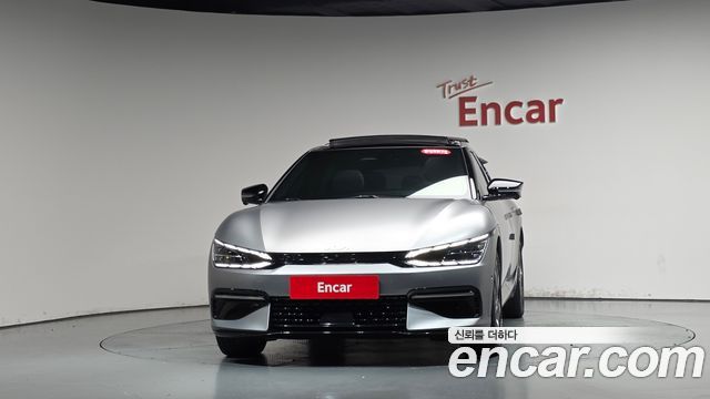 Kia EV6 Long Range 4WD GT Line 2023 — фото 3