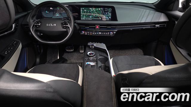 Kia EV6 Long Range 4WD GT Line 2023 — фото 7