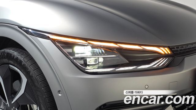 Kia EV6 Long Range 4WD GT Line 2023 — фото 22