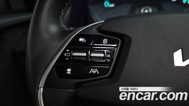 Kia EV6 Long Range 4WD GT Line 2023 — фото 31