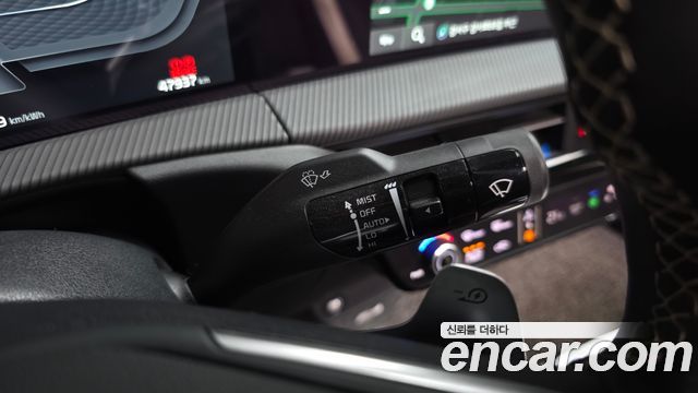 Kia EV6 Long Range 4WD GT Line 2023 — фото 39