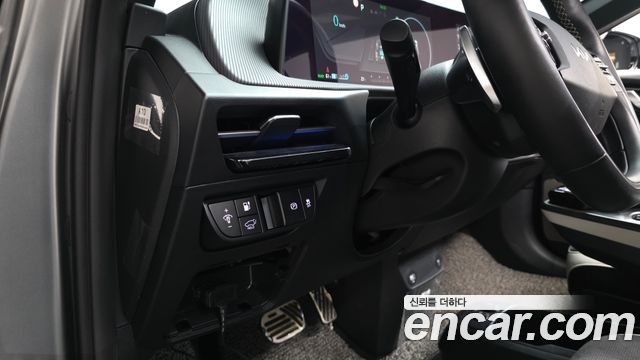 Kia EV6 Long Range 4WD GT Line 2023 — фото 40