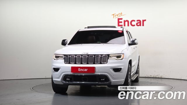 Jeep Grand Cherokee 3.6 Overland WK2 2021 — фото 3