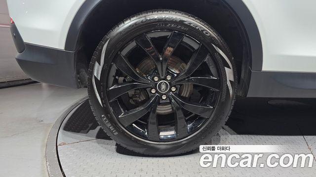 Land Rover Discovery Sport (II) P250 SE 2023 — фото 5