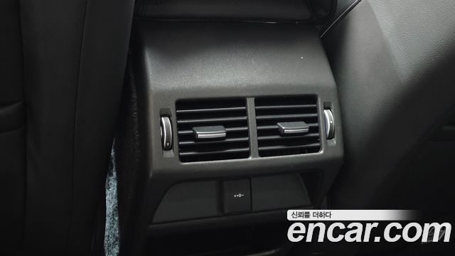 Land Rover Discovery Sport (II) P250 SE 2023 — фото 28