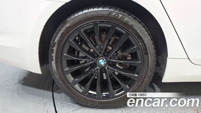BMW 5 Series (G30) 520d Luxury Special Edition 2018 — фото 5
