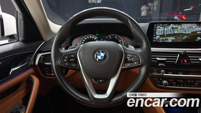 BMW 5 Series (G30) 520d Luxury Special Edition 2018 — фото 13
