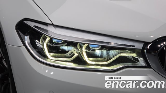 BMW 5 Series (G30) 520d Luxury Special Edition 2018 — фото 22