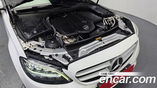 Mercedes-Benz C-Class (W205) C220 d 4MATIC 2020 — фото 6