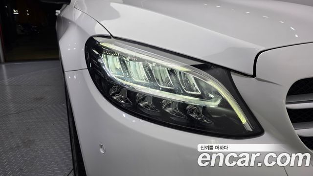 Mercedes-Benz C-Class (W205) C220 d 4MATIC 2020 — фото 22