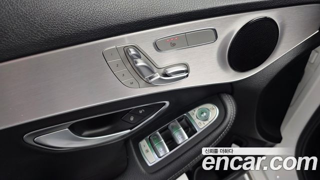 Mercedes-Benz C-Class (W205) C220 d 4MATIC 2020 — фото 27