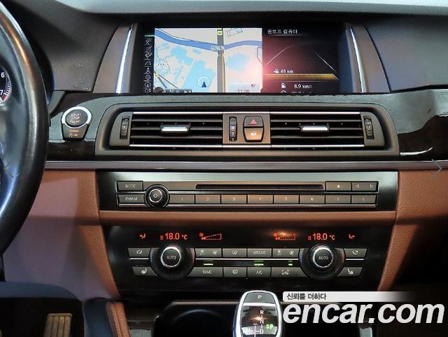 BMW 5 Series (F10) 528i xDrive M Aero Dynamic 2016 — фото 16
