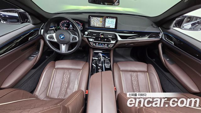 BMW 5 Series (G30) 530e M Sport 2023 — фото 7