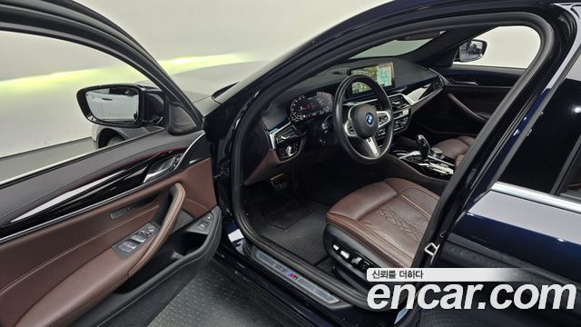 BMW 5 Series (G30) 530e M Sport 2023 — фото 11