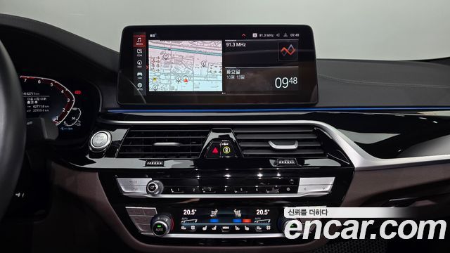 BMW 5 Series (G30) 530e M Sport 2023 — фото 14