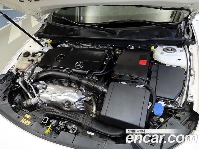 Mercedes-Benz A-Class (W177) A220 Sedan 2020 — фото 4