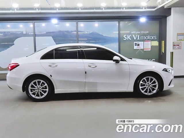 Mercedes-Benz A-Class (W177) A220 Sedan 2020 — фото 8