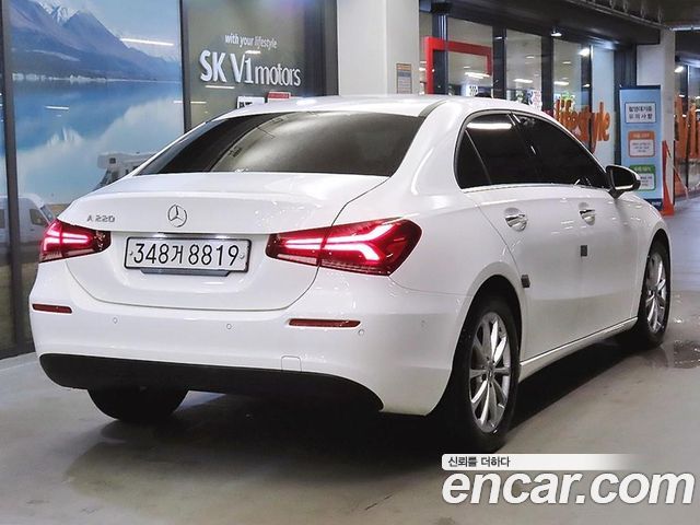 Mercedes-Benz A-Class (W177) A220 Sedan 2020 — фото 12