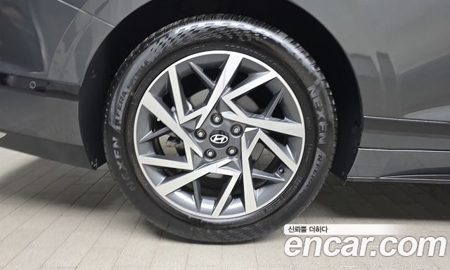 Hyundai Grandeur (GN7) 2,5 Gasoline 2WD Exclusive 2025 — фото 5