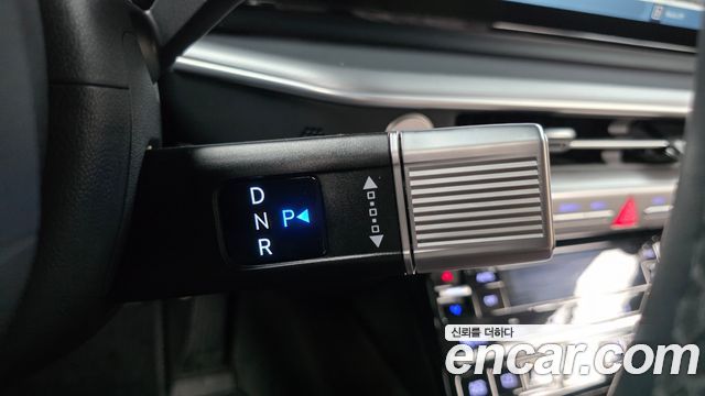 Hyundai Grandeur (GN7) 2,5 Gasoline 2WD Exclusive 2025 — фото 9