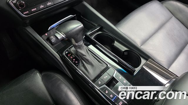Kia K7 3.3 GDI Limited Plus 2017 — фото 9