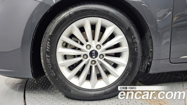 Kia K7 2.4 GDI Prestige 2017 — фото 5