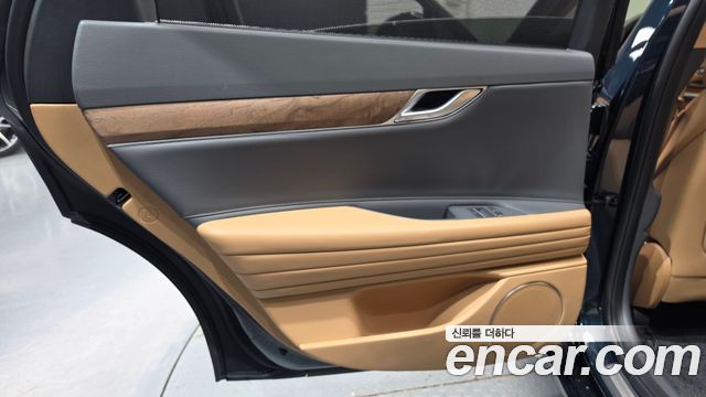 Genesis G80 (RG3) Gasoline 2.5 Turbo AWD 2024 — фото 25