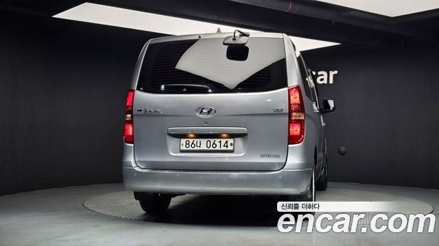 Hyundai Grand Starex 5-Seater VAN Smart 2017 — фото 4