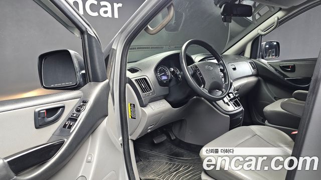 Hyundai Grand Starex 5-Seater VAN Smart 2017 — фото 10