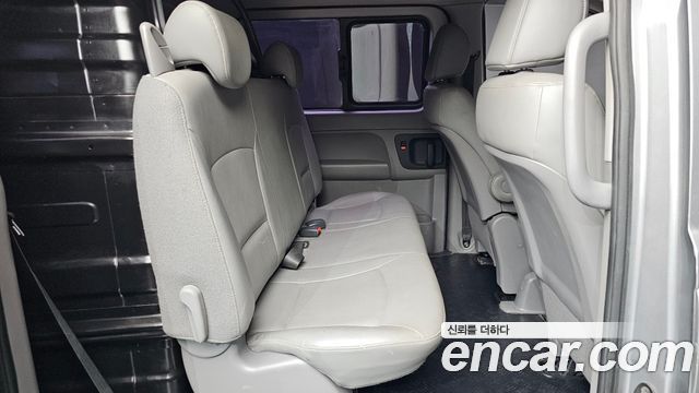 Hyundai Grand Starex 5-Seater VAN Smart 2017 — фото 11