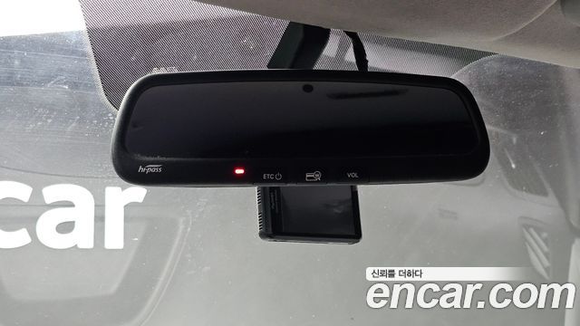 Hyundai Grand Starex 5-Seater VAN Smart 2017 — фото 16