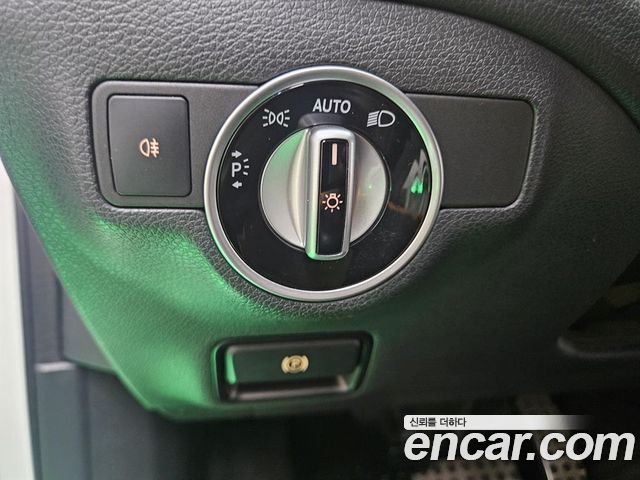 Mercedes-Benz GLA-Class (X156) GLA45 AMG 4MATIC 2015 — фото 17