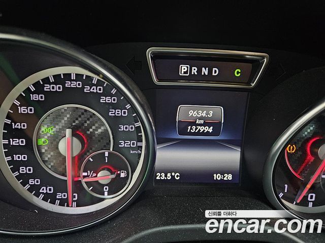 Mercedes-Benz GLA-Class (X156) GLA45 AMG 4MATIC 2015 — фото 19