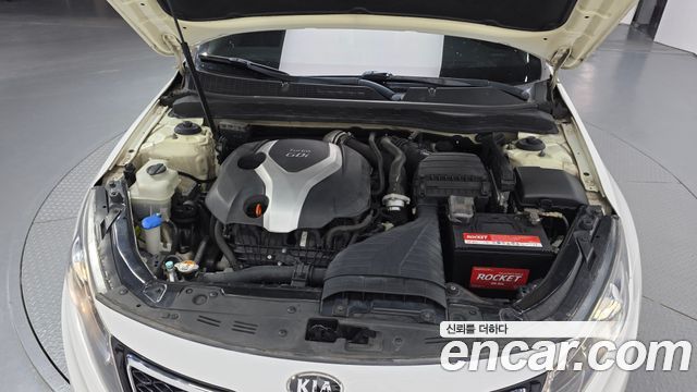 Kia K5 2.0 Turbo-GDI Noblesse 2013 — фото 6